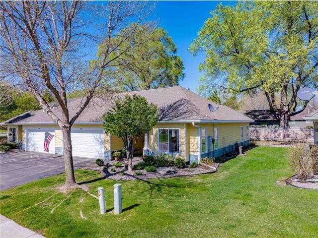 Townhouse for sale in Chaska