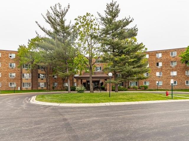 Condo for sale in Hoffman Estates, Illinois