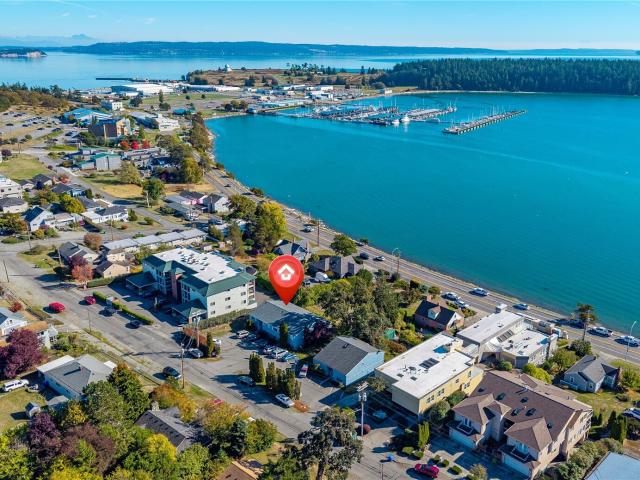 House for sale in Oak Harbor, Washington