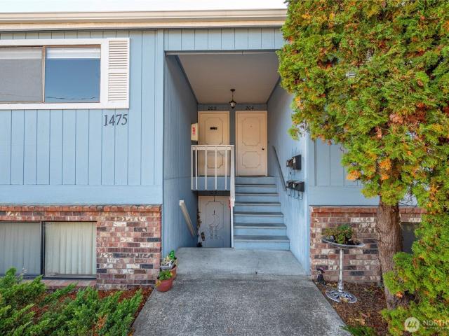 Property for sale in Oak Harbor, Washington
