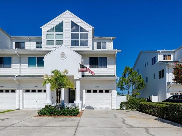 Townhouse for sale in Seminole, Florida