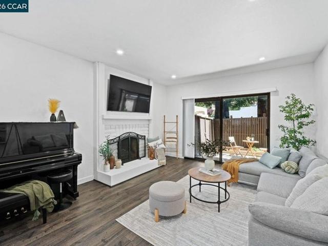 Condo for sale in Moraga, California