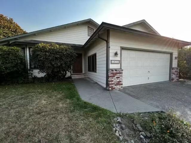 House for rent in Eureka
