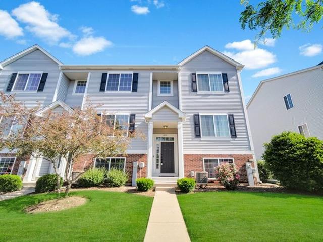 Townhouse for sale in Montgomery, Illinois