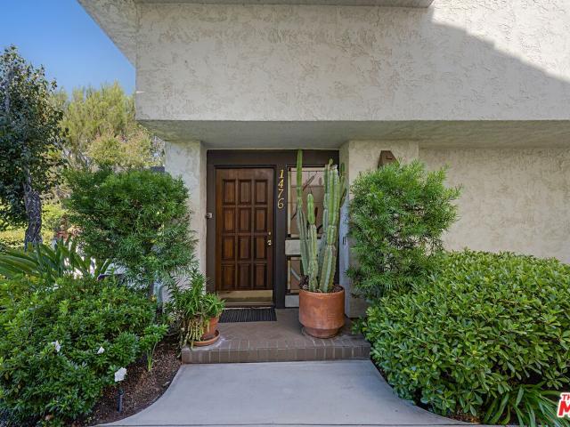 Condo for sale in Canoga Park, California