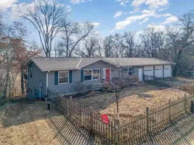House for sale in Hudson
