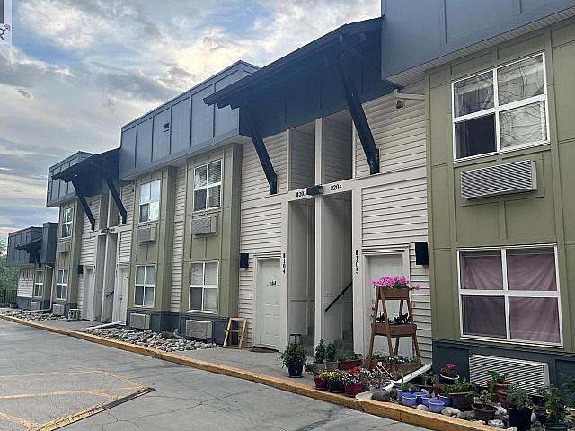 Condo for sale in Winfield, British Columbia