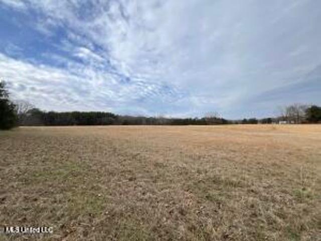 Land for sale in Batesville, Mississippi