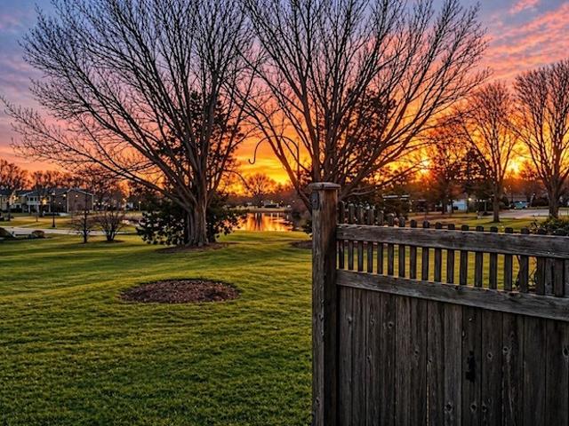Condo for sale in Wheaton, Illinois