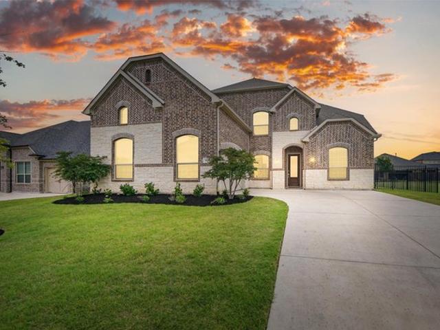 House for sale in Caraway, Tarrant County