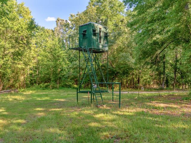 Farm for sale in De Kalb, Texas