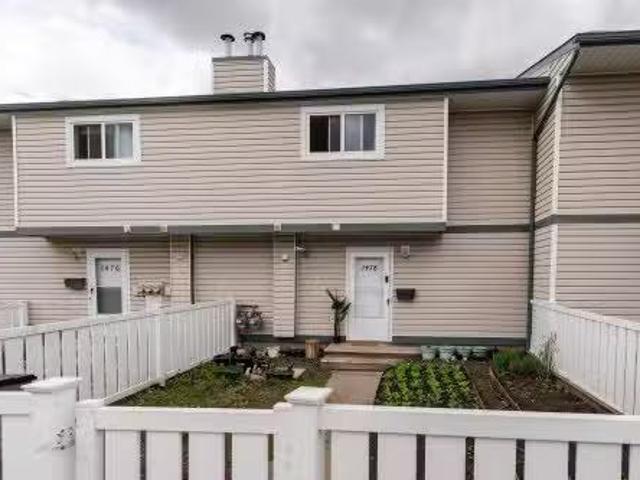 Condo for sale in Wedgewood, Alberta