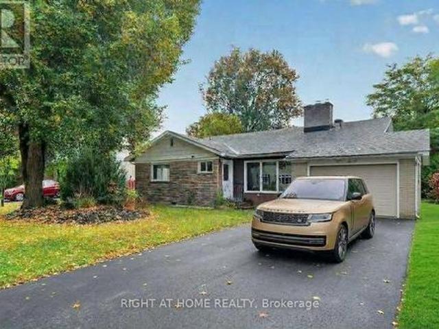 House for rent in Alta Vista, Ottawa
