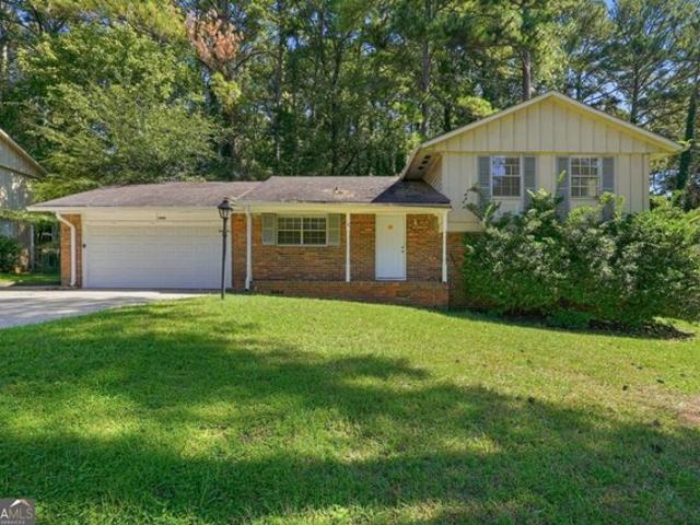 House for sale in Stone Mountain, DeKalb County