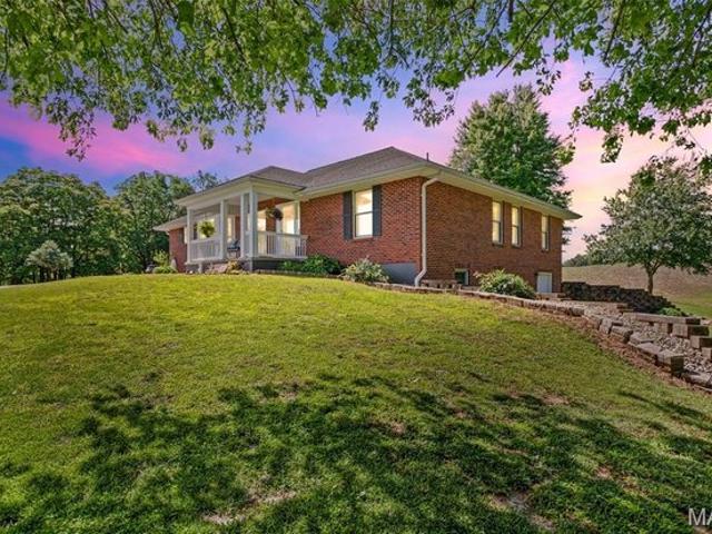 House for sale in Batchtown, Illinois