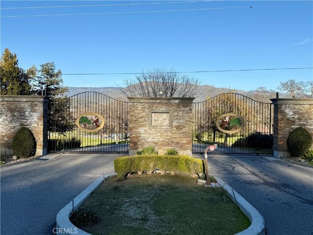 Land for sale in Prather, California