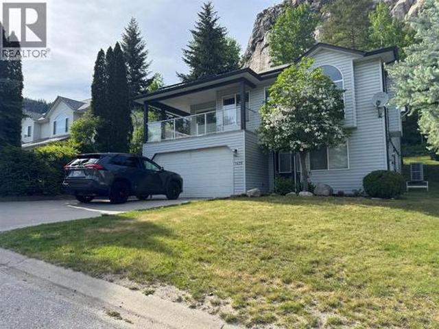 House for sale in Castlegar, British Columbia