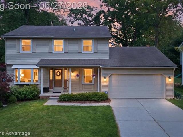 House for sale in Wixom, Michigan
