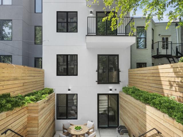 Condo for sale in Arverne, New York