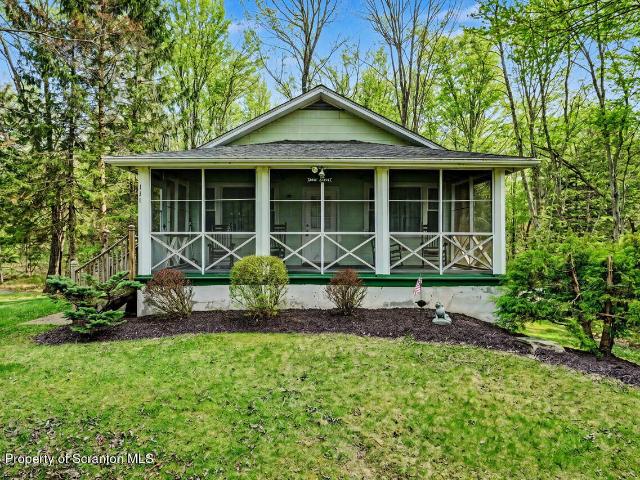 House for sale in Newfoundland, Pennsylvania
