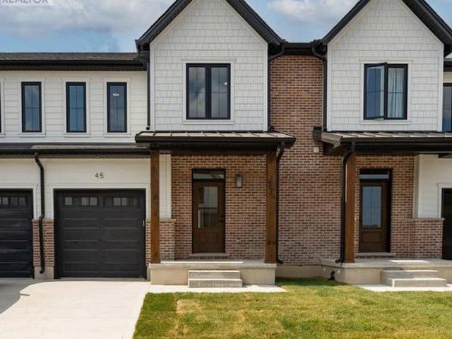 House for sale in Lucan-biddulph, Ontario