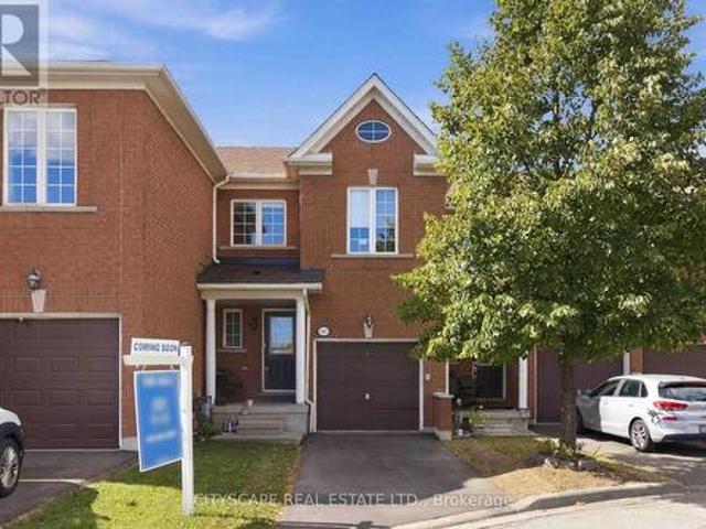 Townhouse for sale in Meadowvale Village, Mississauga