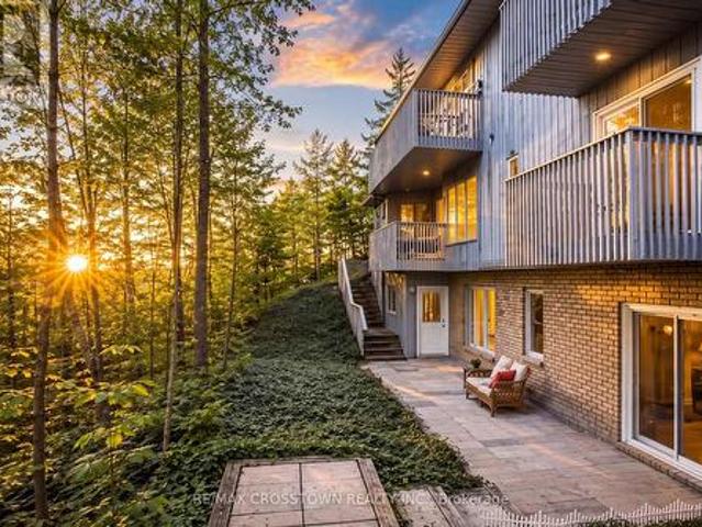 House for sale in Barrie, Ontario
