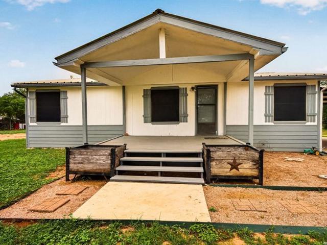House for sale in Lytle, Texas