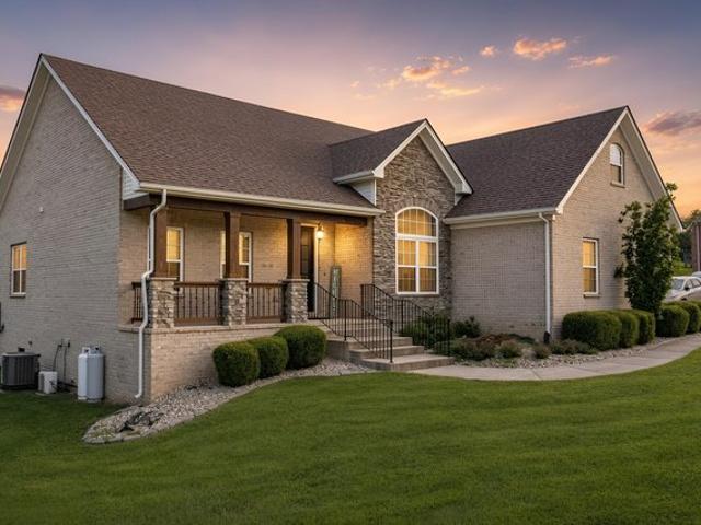 House for sale in Paris, Kentucky
