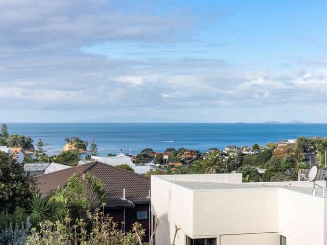 House for sale in Whangaparaoa