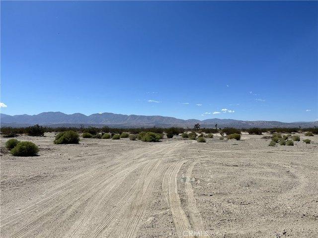 Land for sale in Littlerock, California