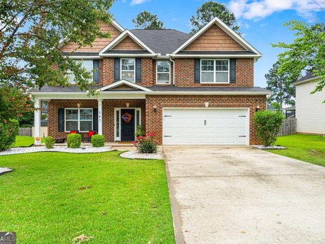 House for sale in Bonaire, Georgia
