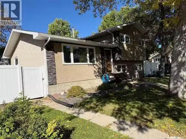 House for sale in Walsh Acres, Regina