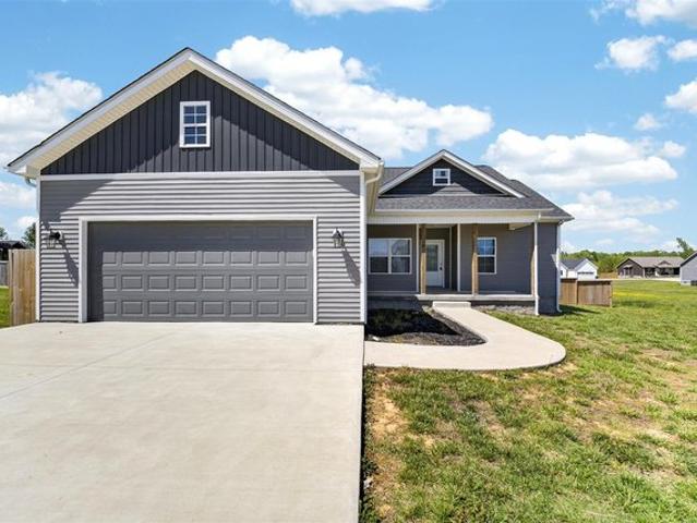 House for sale in Oakland, Kentucky