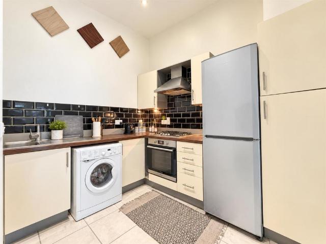 Apartment for rent in London Borough of Hounslow, Greater London