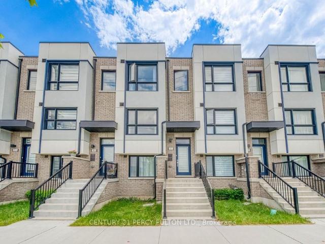 Townhouse for sale in Woburn, Ontario