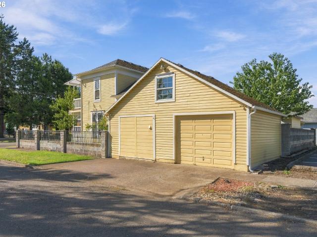 Townhouse for sale in Oregonia