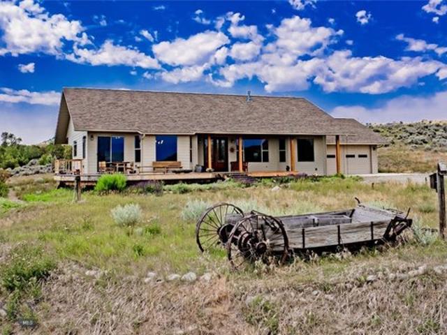 House for sale in Clyde Park, Park County