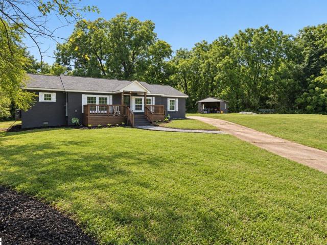 House for sale in West Union, South Carolina