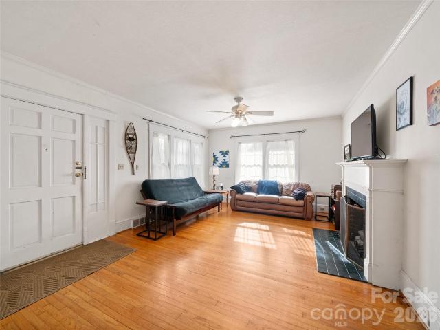 House for sale in Spruce Pine, North Carolina
