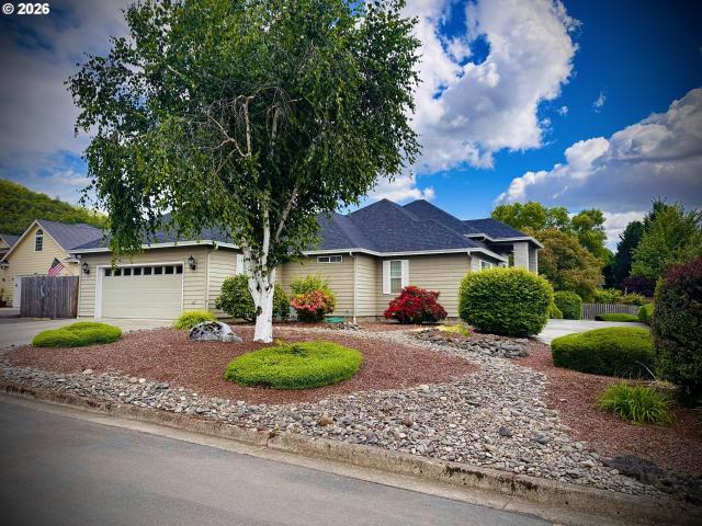 House for sale in Oregonia