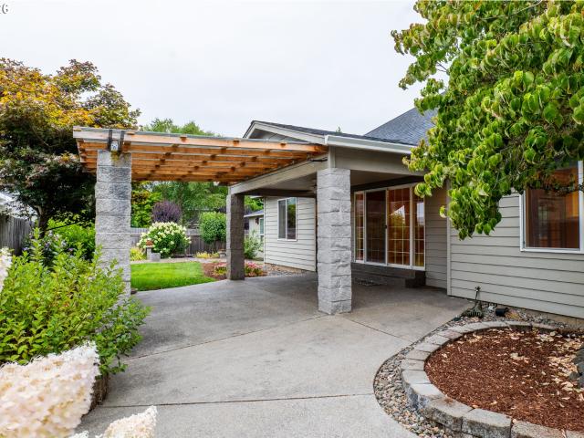 House for sale in Oregonia