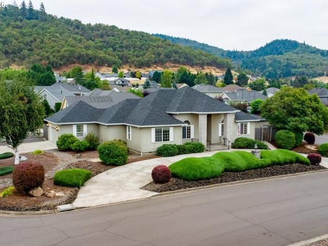 House for sale in Oregonia
