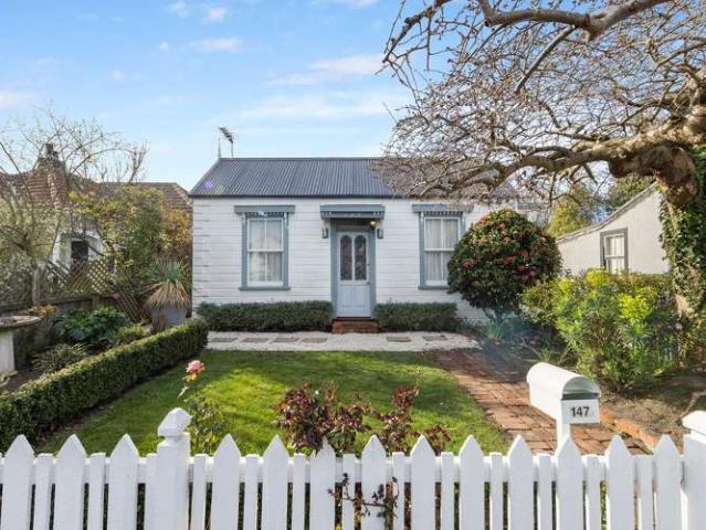 House for sale in Saint Albans, Canterbury