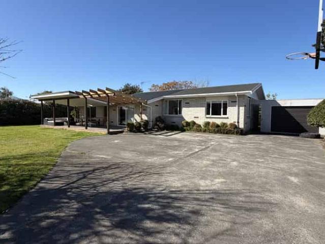House for rent in Clive