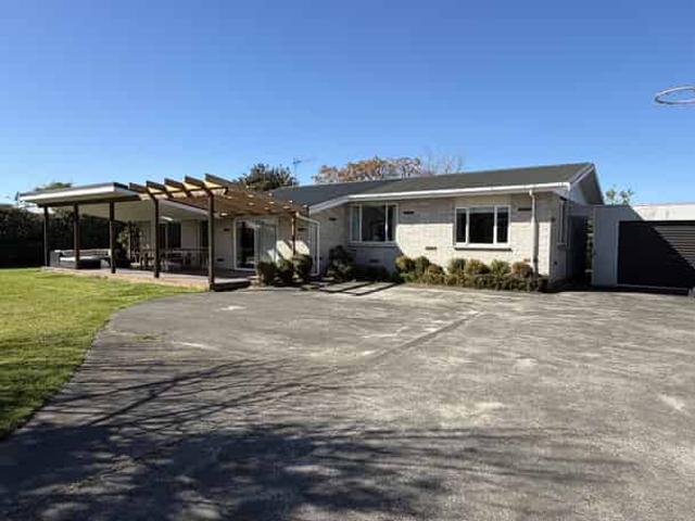 House for rent in Clive