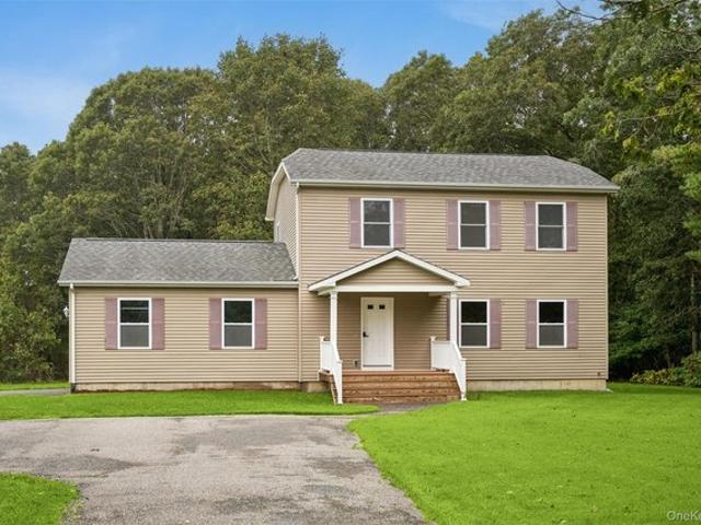 House for sale in Remsenburg-Speonk, Town of Southampton