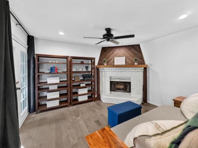 Condo for sale in Farmers Branch, Texas