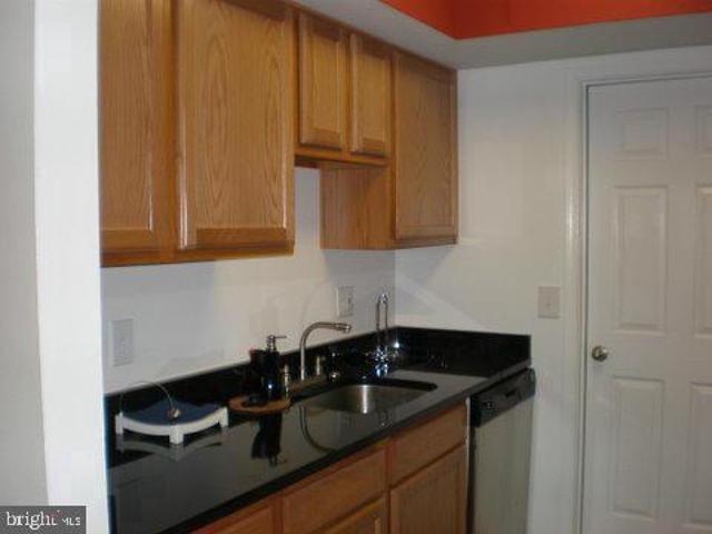 Condo for sale in Centreville