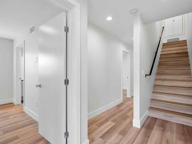 Apartment for rent in Canoga Park, California